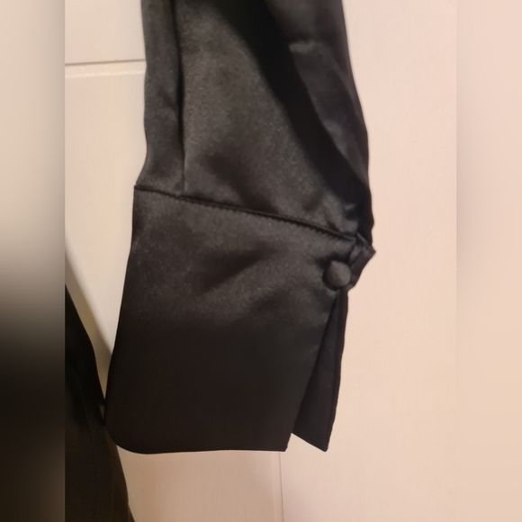 Satin dress - Picture 5 of 5